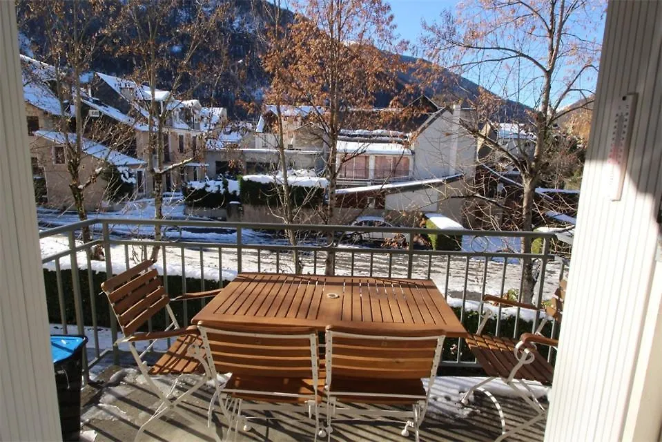 Apartment Appartements Dans Residence De Luchon Bagnères-de-Luchon